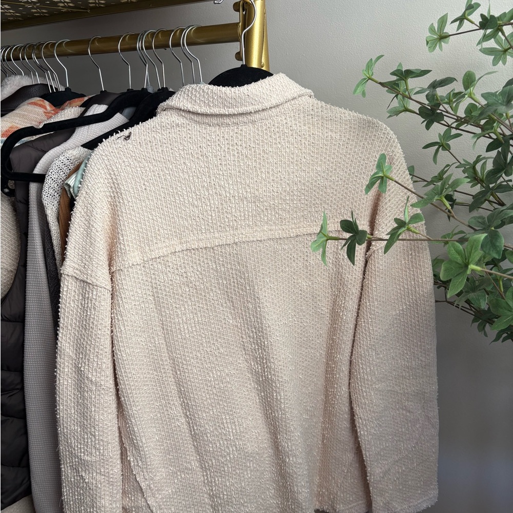 Very J Textured Knit Tops in Pink, mocha, cream and olive - Picture 10 of 10